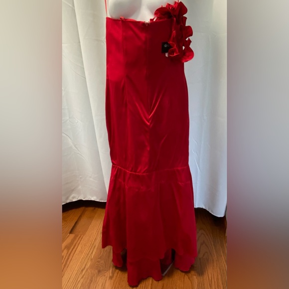 Nina Ferre Women’s Evening Gown - Picture 11 of 14